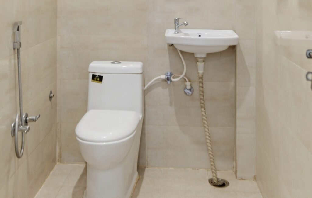 Kanak Kuteer Ayodhya Hotel Room Washroom 2
