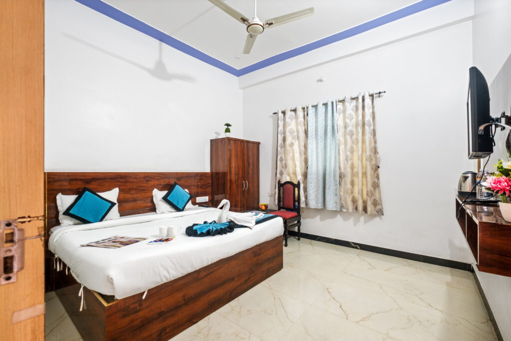 Kanak Kuteer Ayodhya Hotel Room 4